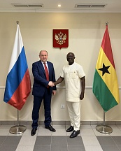 Russian Ambassador to Ghana Sergei Berdnikov Meets with Executive Director of the “National Service Scheme” Hon. Osei Antwi